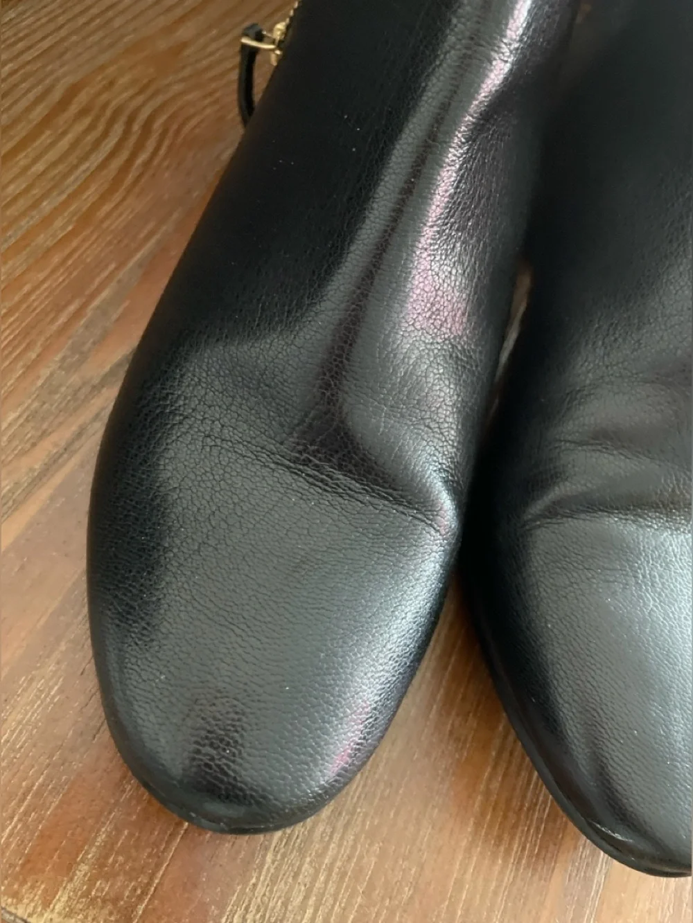Cole Haan Belmont Leather Ankle Boots Sz 8.5 Black Preppy Minimalist Low Profile